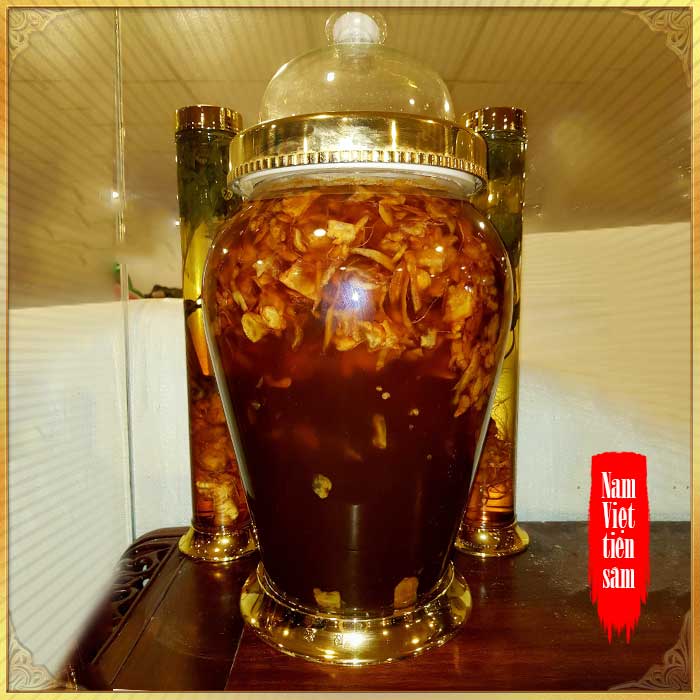 Sâm Ngọc Linh và đông trùng hạ thảo ngâm mật ong bình NO.12 - 7L NS672
